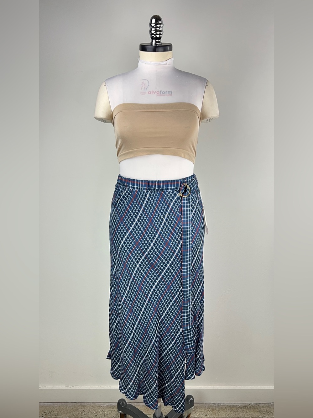 💚 3864. Blue Plaid Midi Skirt